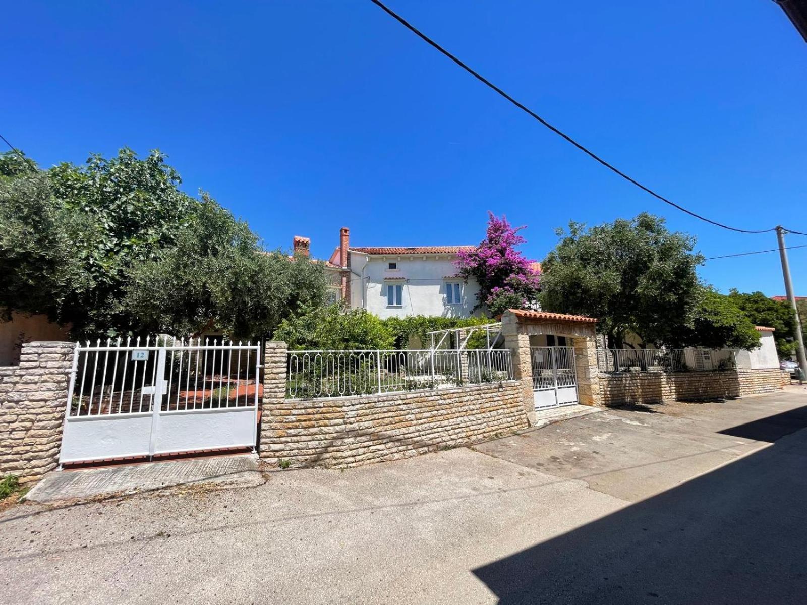 Villa Giulia Ližnjan Exteriör bild